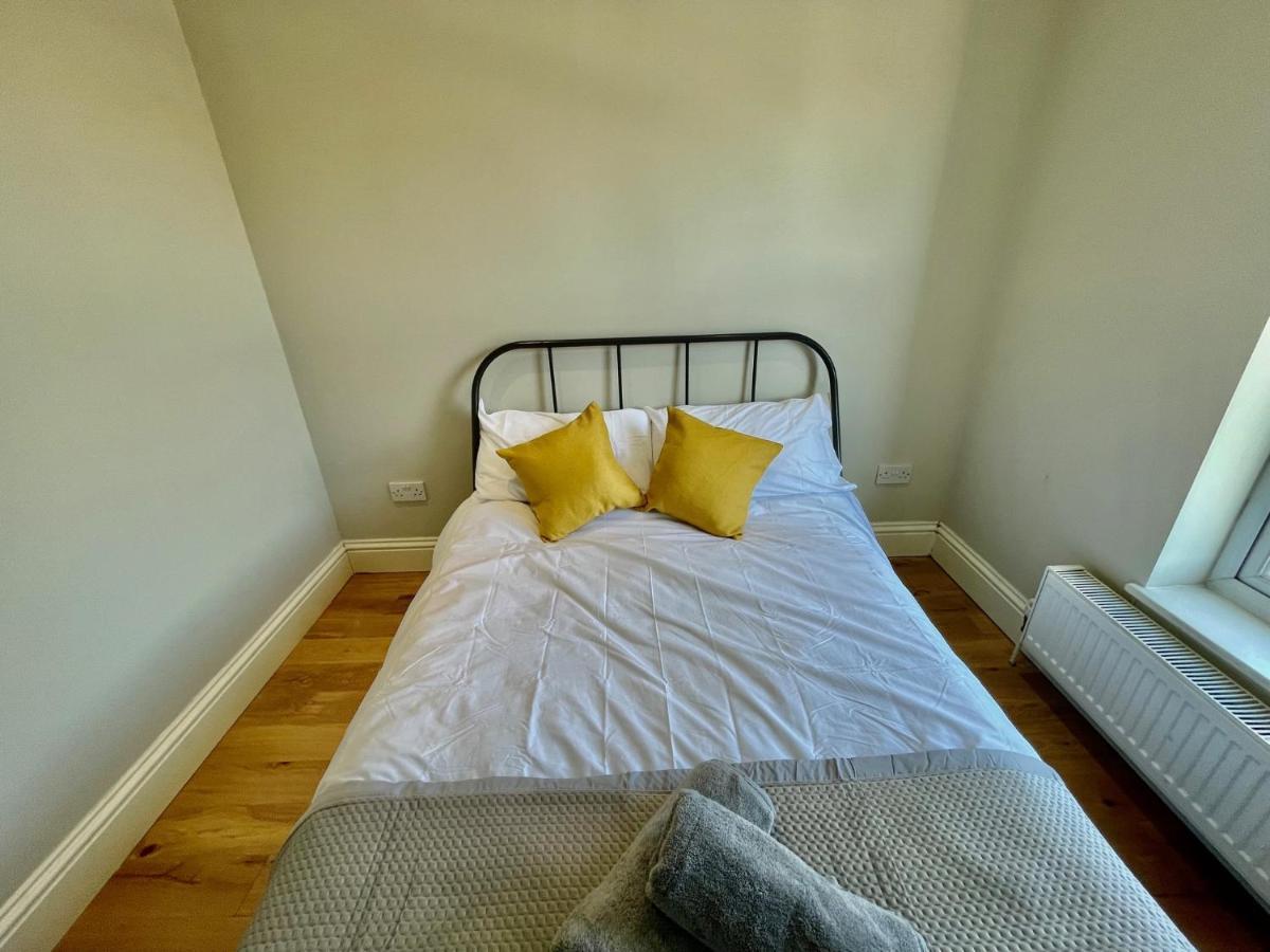 Cosy 1 Bedroom Flat! Лондон Екстериор снимка